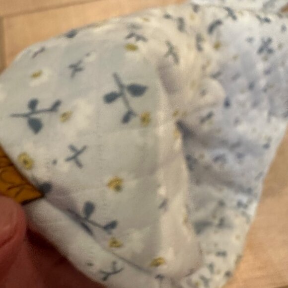 LILA AND JACK BABY GIRL 6-9 MONTH QUILTED SLEEPER - Picture 5 of 7